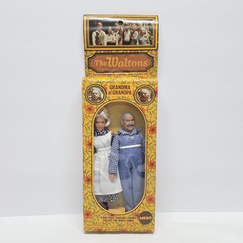 Vintage 1974 Grandma and Grandpa Walton Dolls with Box MEGO Toys 8"